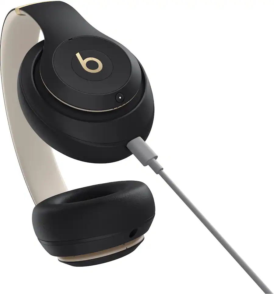 Beats Studio Pro Wireless Noise‑Cancelling Over‑the‑Ear Headphones (Only at Best Buy), Black & Gold — Black/Gold