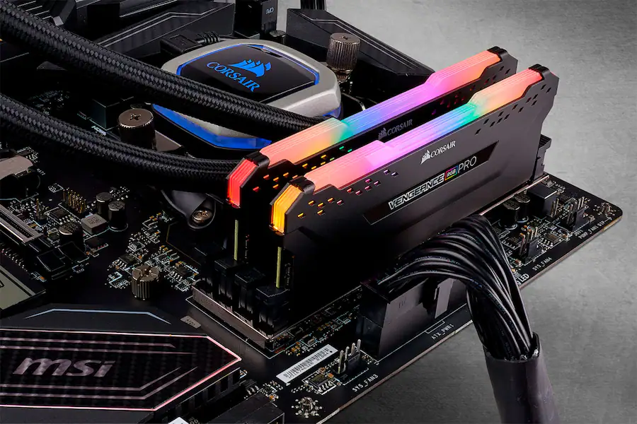 CORSAIR VENGEANCE RGB PRO 32GB (2x16GB) DDR4 3600MHz C18 UDIMM Desktop Memory, Black — Black