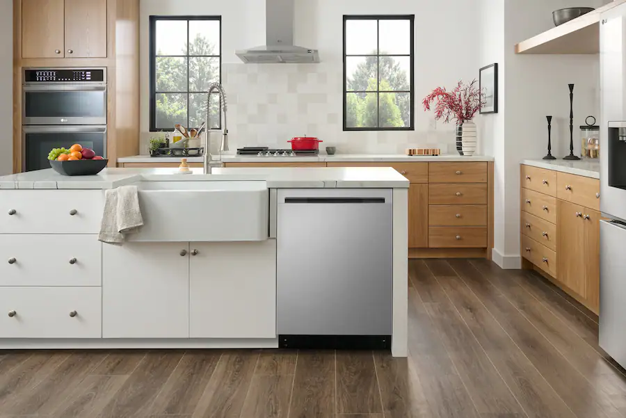 LG FlushFit 24″ Top Control Smart Built‑In Dishwasher with 3rd Rack, AutoVent Dry & Stainless Steel Tub, Stainless Steel — Stainless Steel