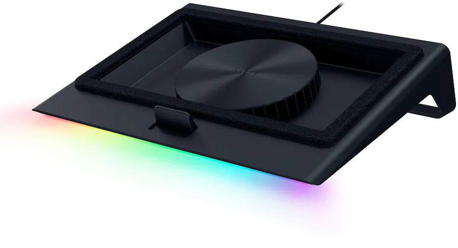 Razer Laptop Cooling Pad with Intelligent Fan Control and Chroma RGB for Laptops 14 to 18 inches — Black