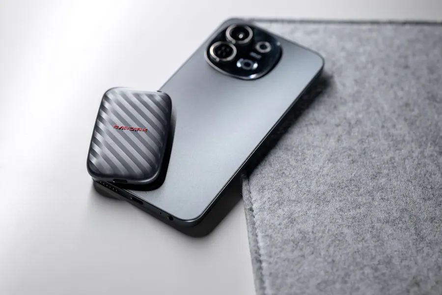 SanDisk 1TB Portable SSD, Black