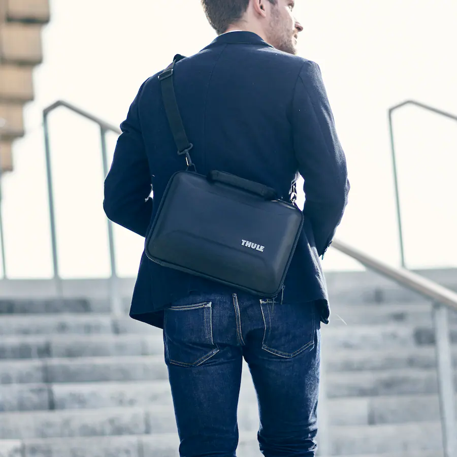 Thule Gauntlet 4 Attaché Briefcase for 16″ MacBook Pro, 15″ MacBook Pro, and 14.1″ PC Laptops, Black — Black